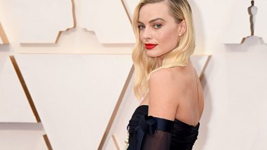 margot-robbie,-30-years-of-adrenaline:-between-parachute-and-royal-family